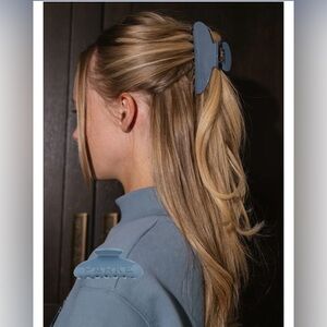 Parke SOLD OUT Claw Clip * Glacier